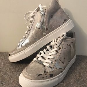 J/Slides Ludlow Pony off white metallic leather high tops size 9.5 Nwot